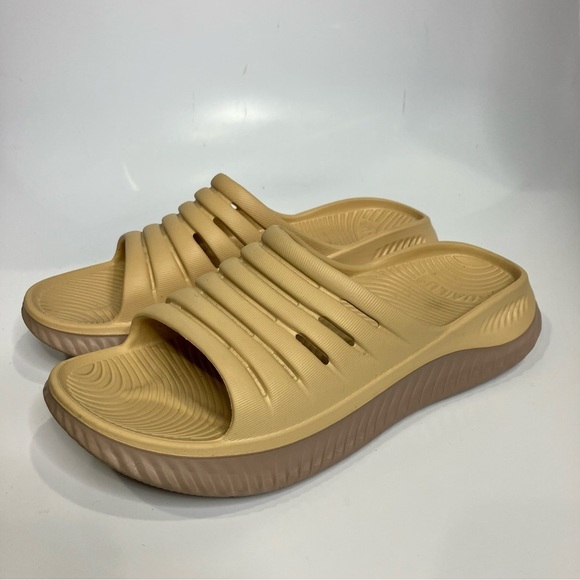 Kuailu recovery sandals neutral size 10 - Picture 3 of 6